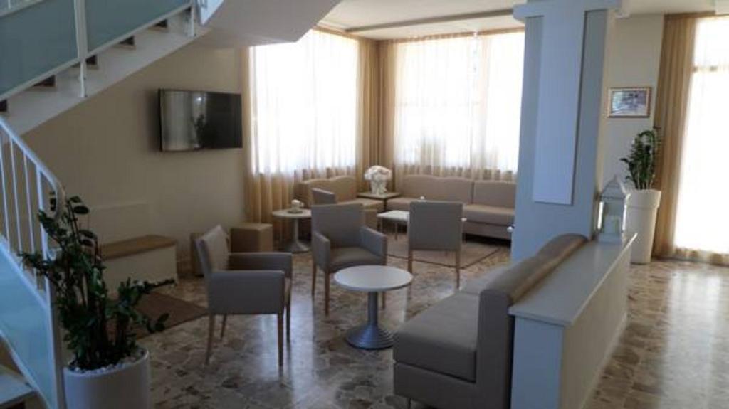 Hotel Sorriso San Mauro Mare Bagian luar foto